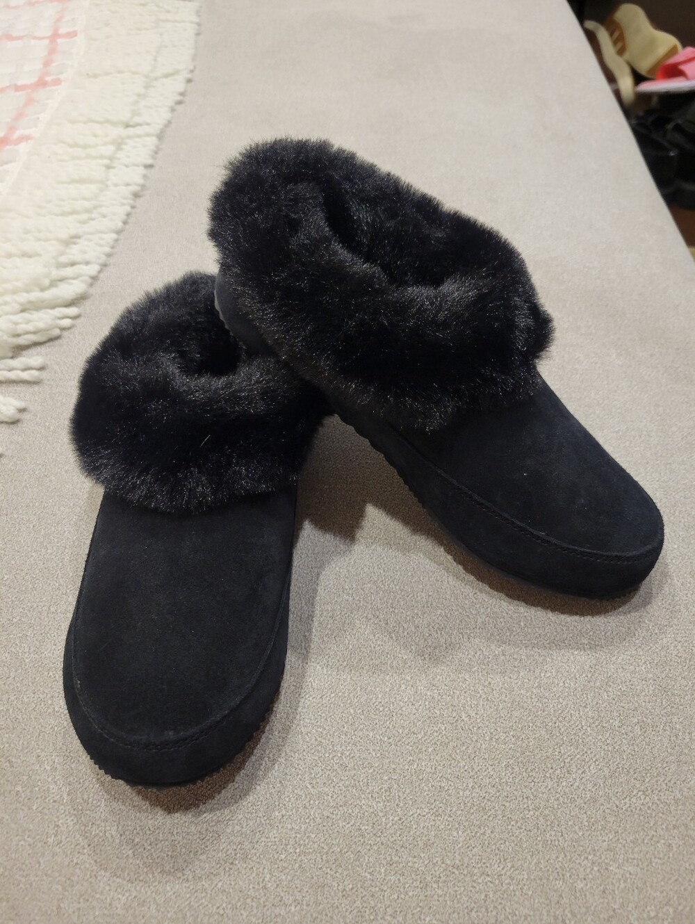 New Merrell Fur Moccasins Size 8